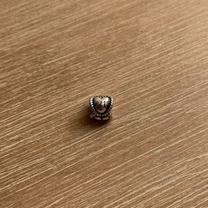 Pandora charm “21”🍹